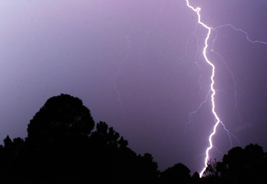 083109 Lightning-01